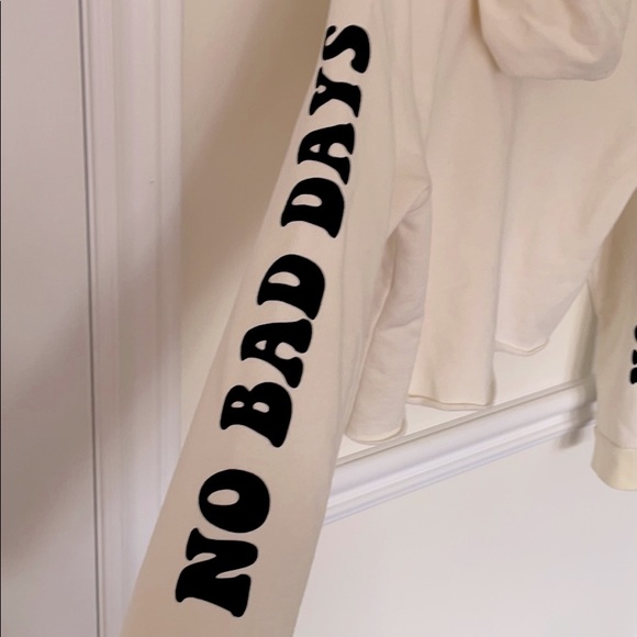 URBAN OUTFITTERS no bad days smiley hoodie - Picture 3 of 3